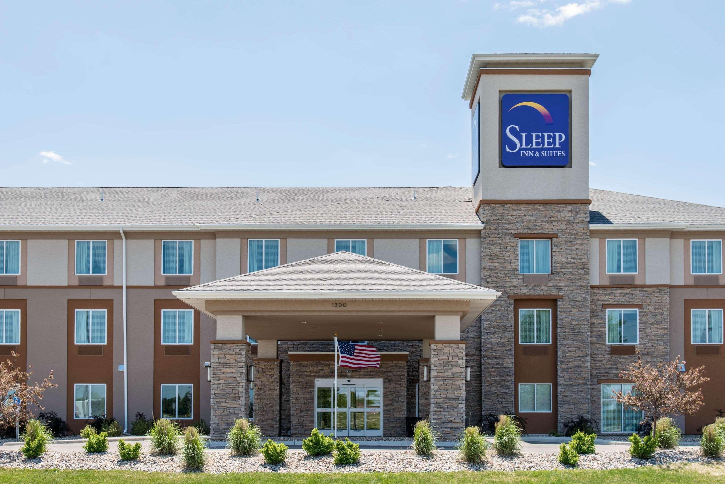 Sleep Inn & Suites Marshall - University Area Екстериор снимка