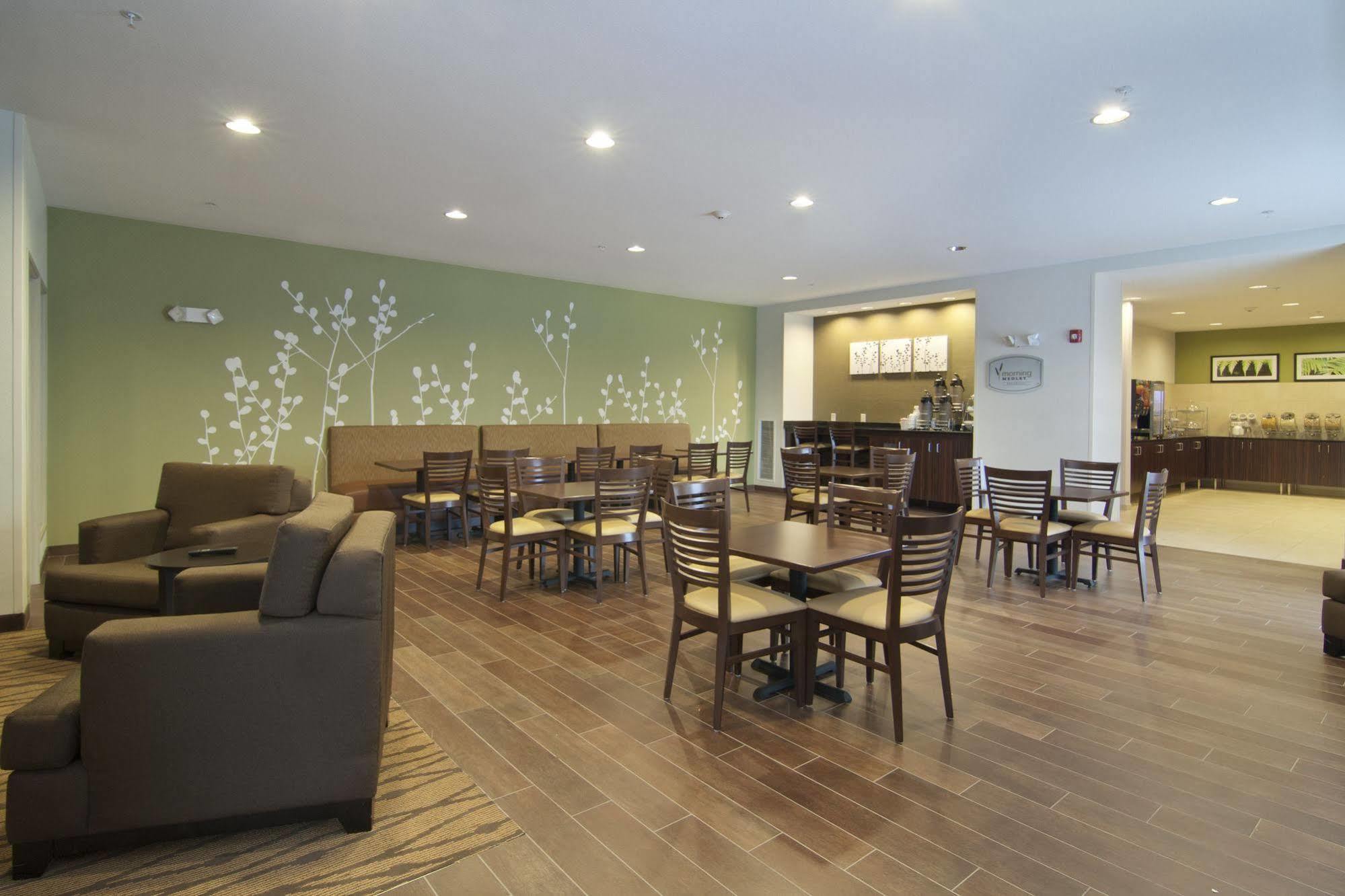 Sleep Inn & Suites Marshall - University Area Екстериор снимка