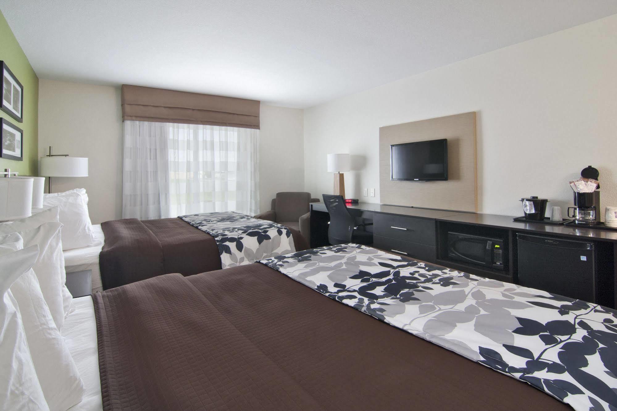 Sleep Inn & Suites Marshall - University Area Екстериор снимка